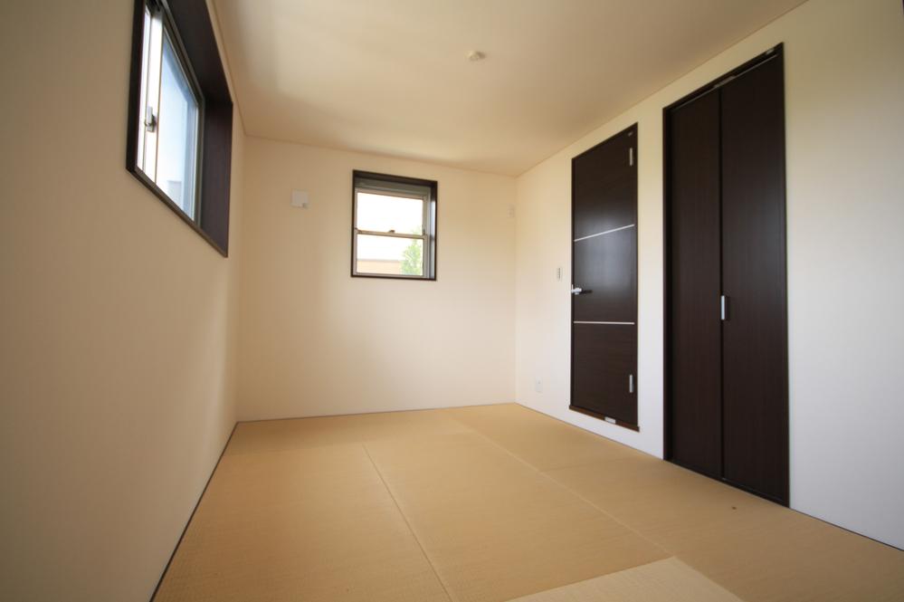 Other introspection. Indoor (2013) Shooting