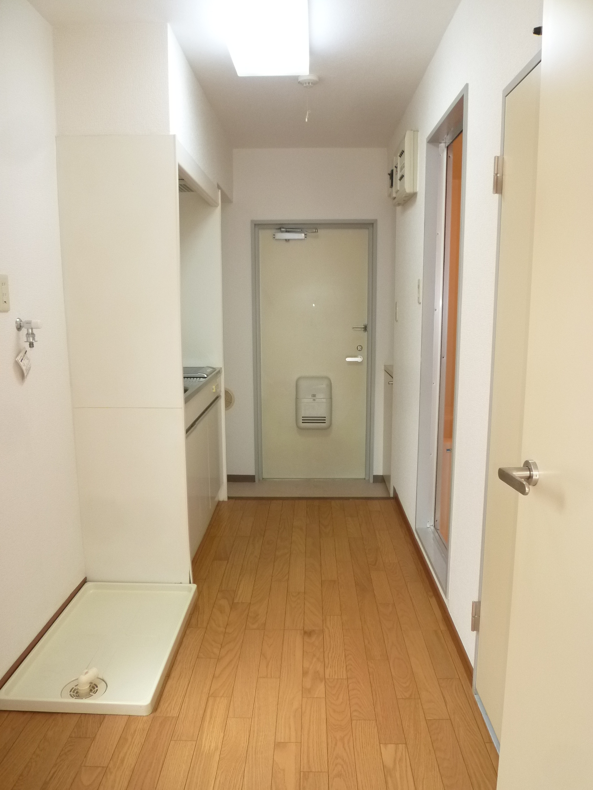 Kitchen. IH stove built-in kitchen!