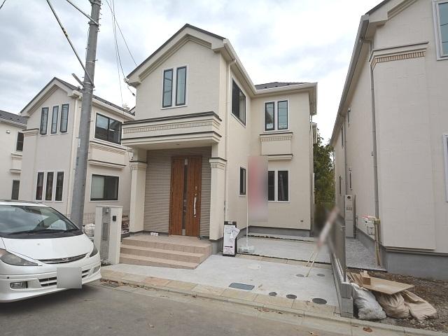 Garden. 3 Building (center) Nearing completion