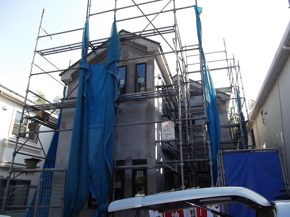 Local appearance photo. Building 2 appearance