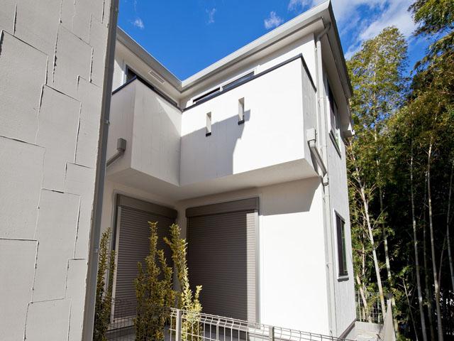 Local appearance photo. Local (12 May 2013) Shooting