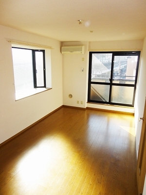 Living and room. Living is 9 Pledge