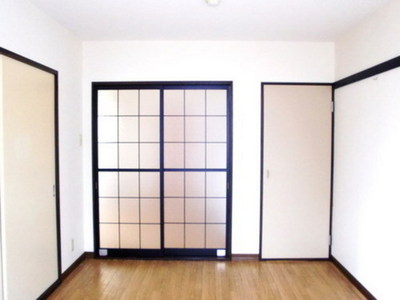 Other room space. Beautiful flooring