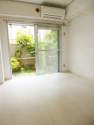 Other room space. This oversized room