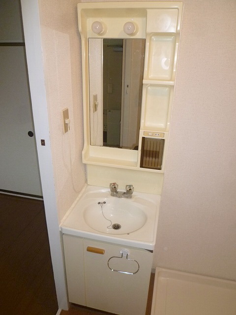 Washroom.  ☆ Independent wash basin ☆