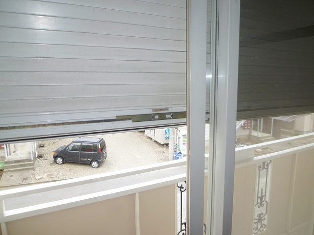 Security.  ☆ Yes shutter ☆