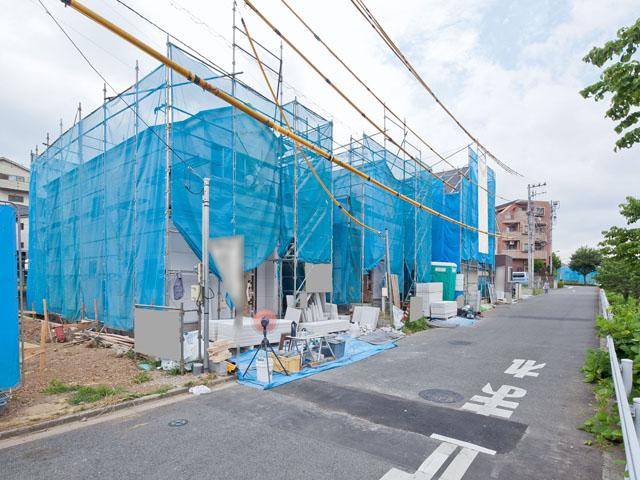 Local photos, including front road. Local (July 2013) Shooting