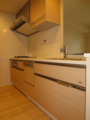 Kitchen. The system kitchen, Water purification function, Disposer is standard, Dishwasher comes with an option.