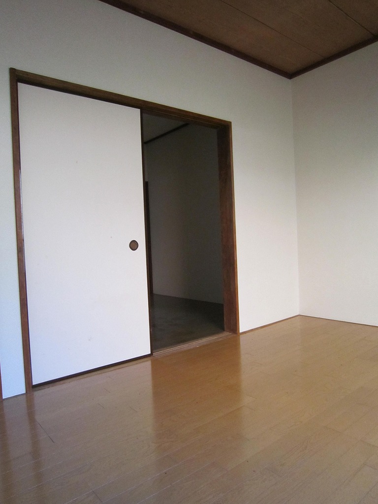 Receipt. Plenty of 1 between the amount storage