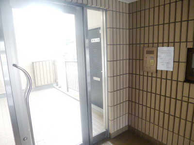 Entrance. It is safe in the auto-lock