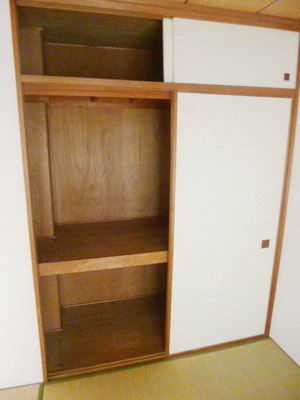 Receipt. Storage space