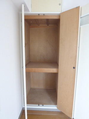 Receipt. Storage space