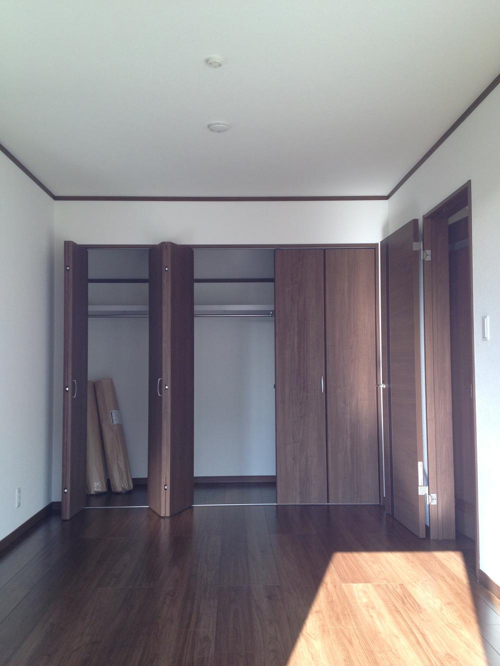 Non-living room. 2 Kaiyoshitsu