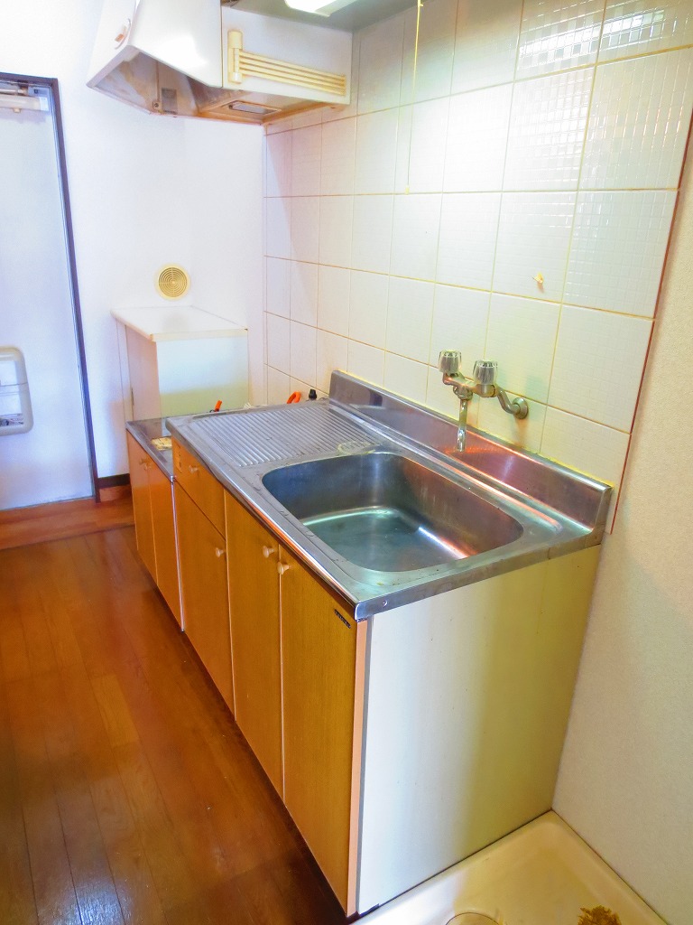 Kitchen. Is a convenient 2 lot gas stoves installed Allowed