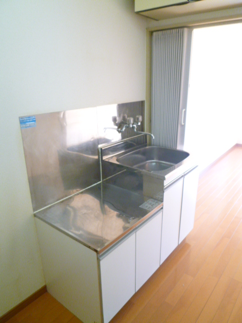 Kitchen. You can put the two-neck of the IH cooking heater