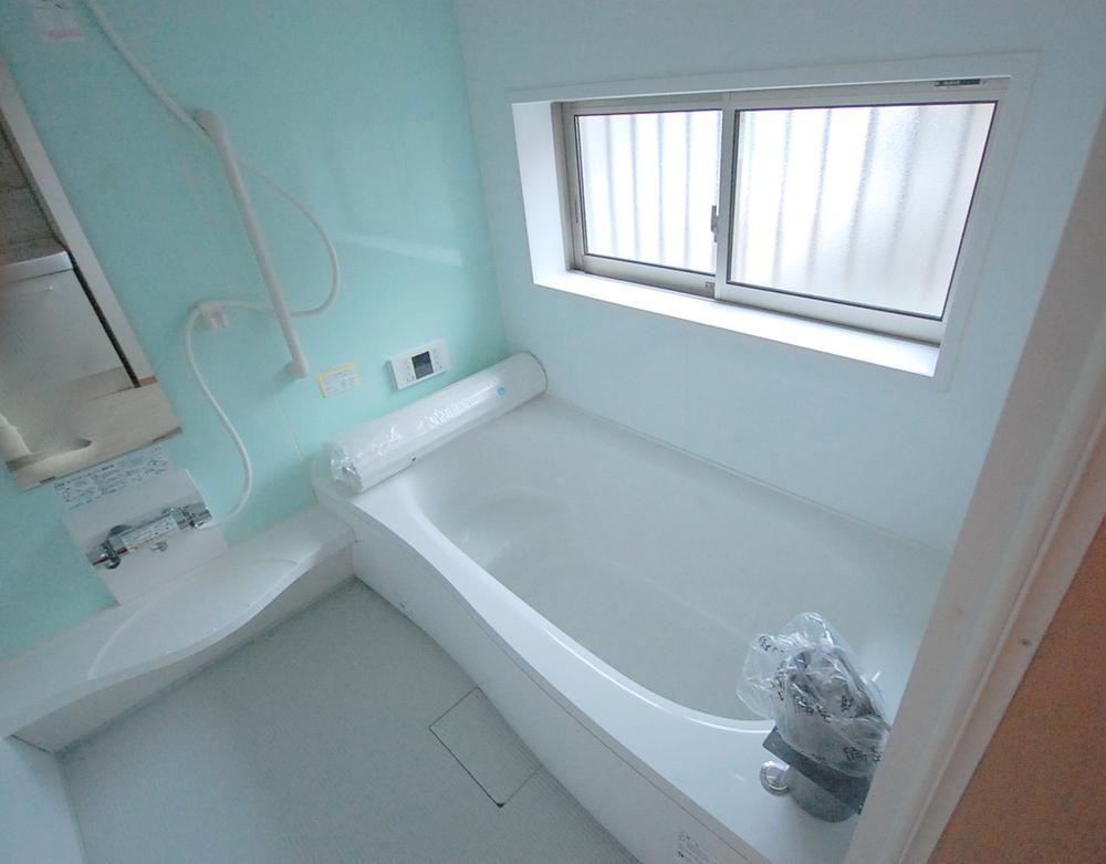 Bathroom. Indoor (10 May 2013) Shooting