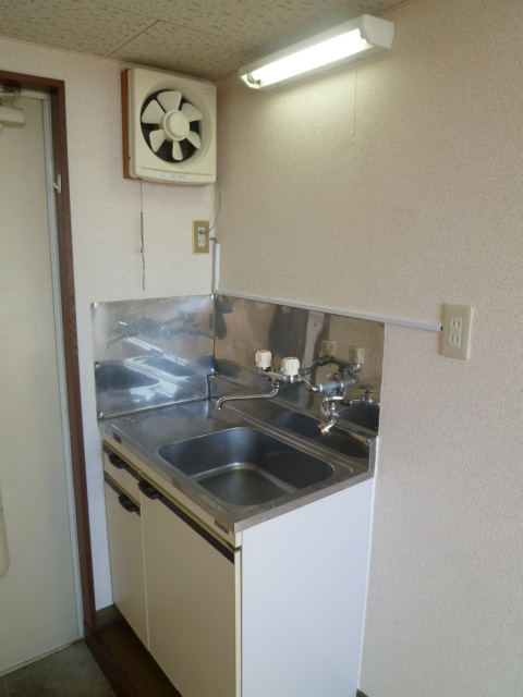 Kitchen. You can put the IH cooking heater