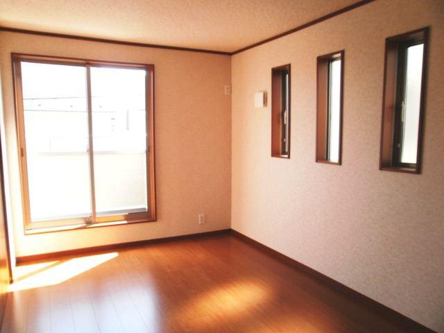 Same specifications photos (Other introspection). Same specifications