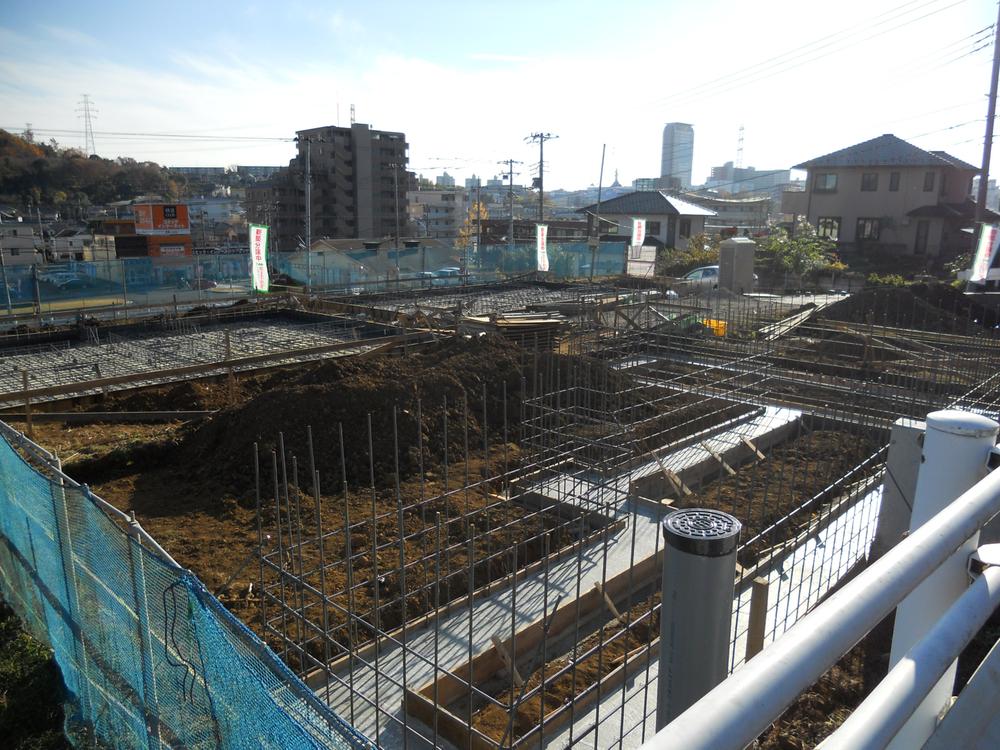 Local photos, including front road. Local (11 May 2013) Shooting