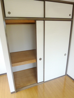 Receipt. Large storage space