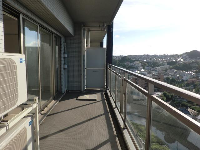 Other Equipment. Balcony