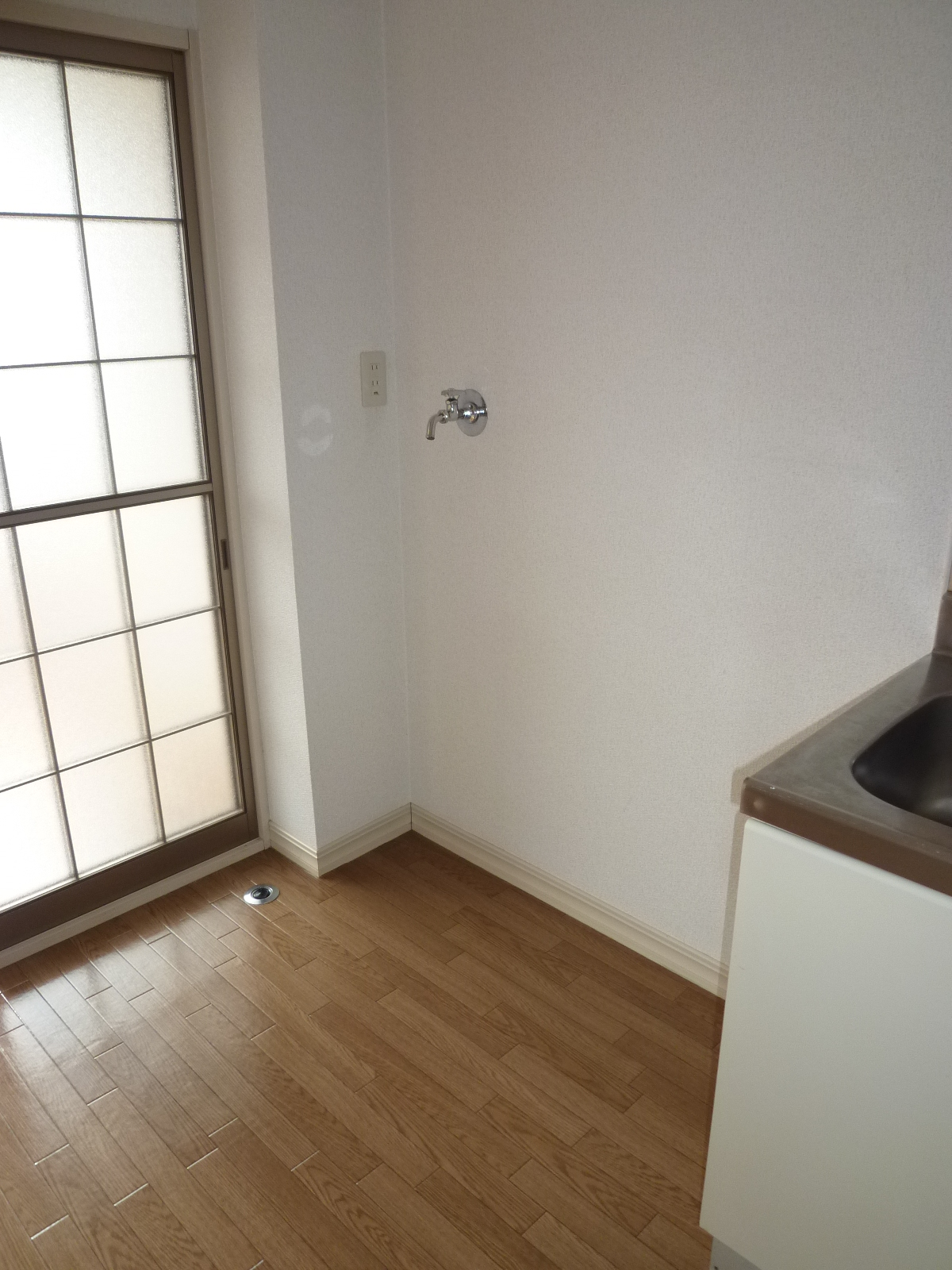 Other Equipment. Washing machine installation allowed in the room! 