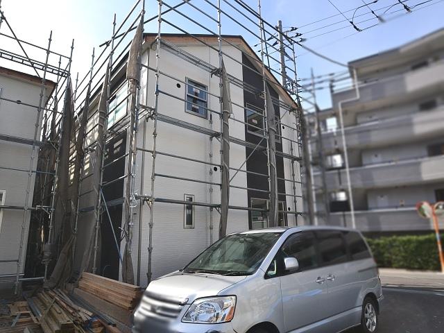 Local appearance photo. During construction