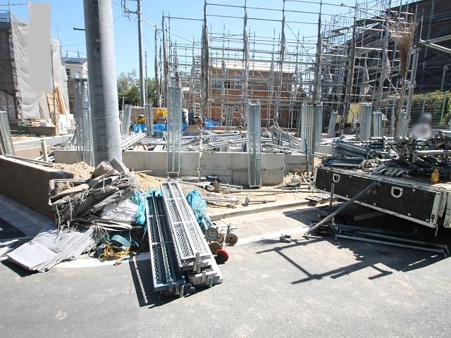 Local appearance photo. Time basis