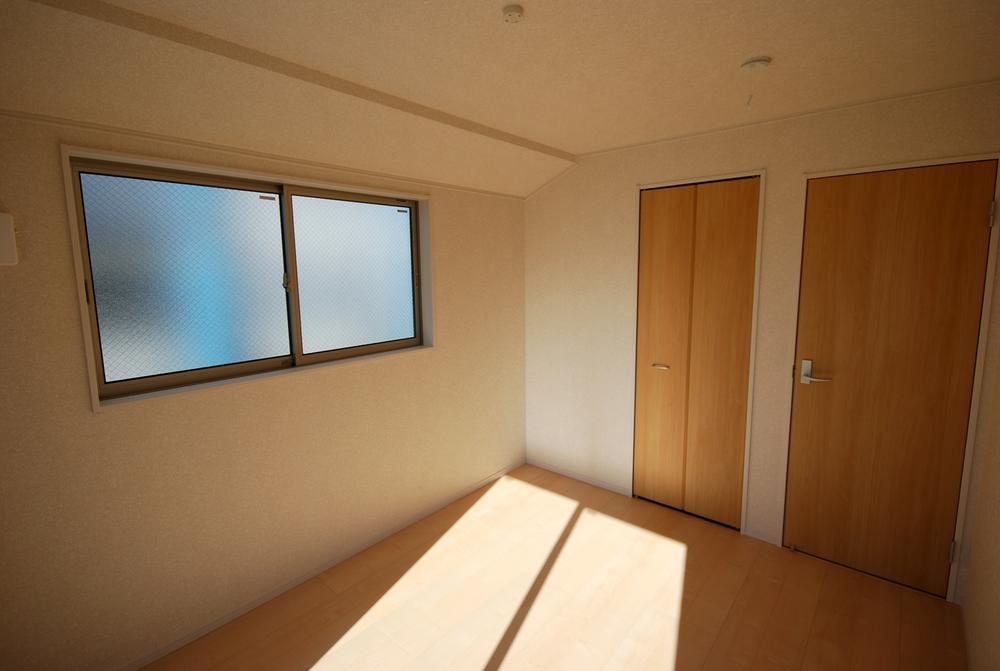 Other local. Indoor (12 May 2013) Shooting