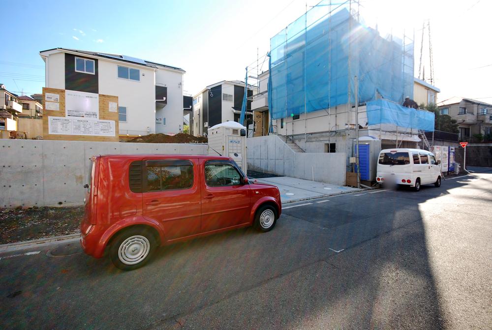 Local photos, including front road. Local (12 May 2013) Shooting