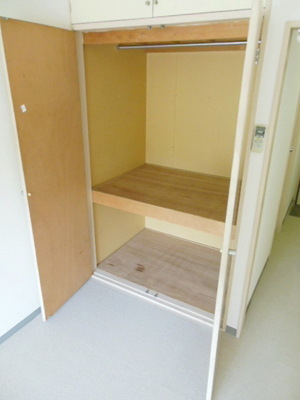 Receipt. Storage space