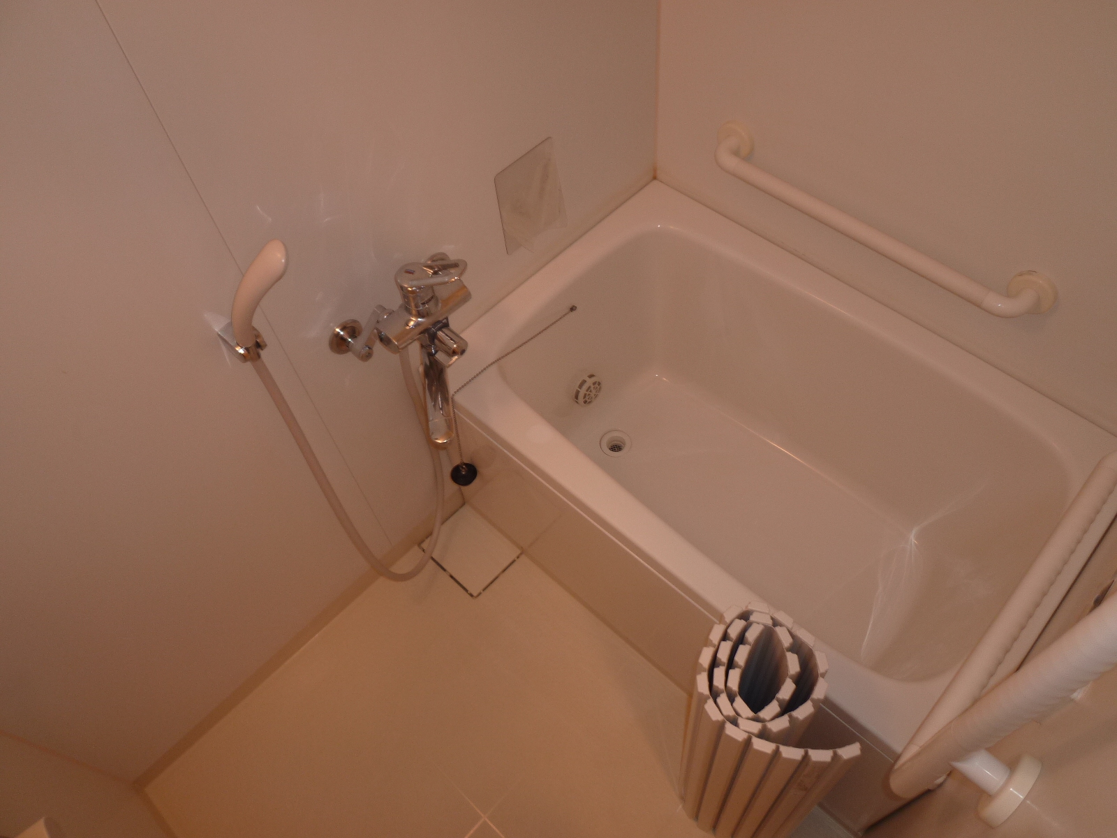 Bath. Reheating possible bus!