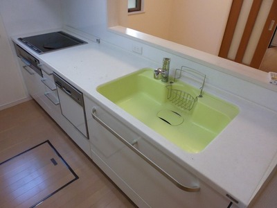 Kitchen. Large two-necked IH system kitchen