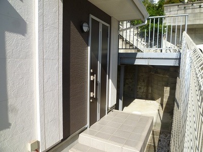 Entrance. It is the front door entrance