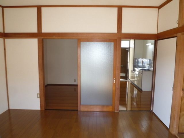 Other room space. The room is beautiful