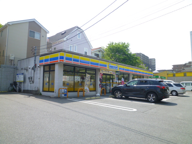 Convenience store. MINISTOP Tama Nagayama store up (convenience store) 270m
