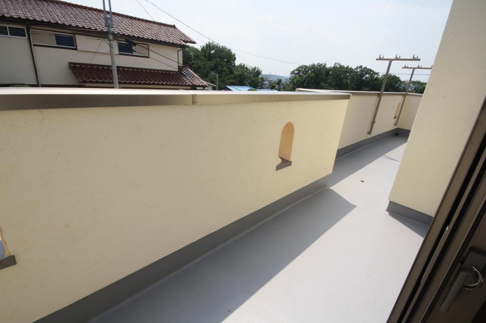 Balcony. Local (August 2013) Shooting