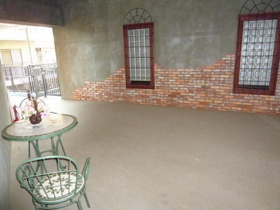 Entrance. Fashionable entrance