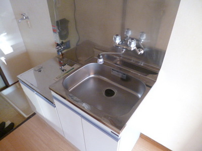 Kitchen. Two-burner gas stove installation Allowed