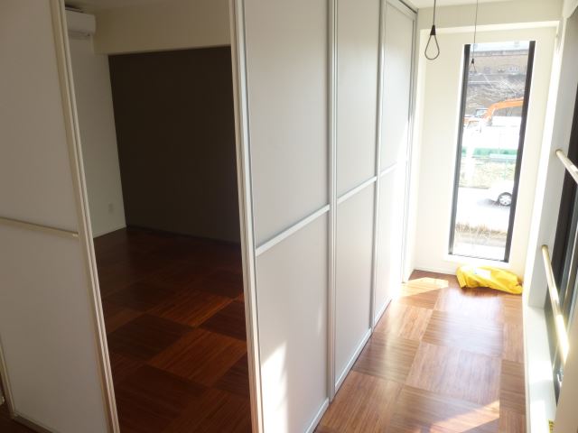 Other room space. ☆ There is a ventilation fan in the solarium ☆