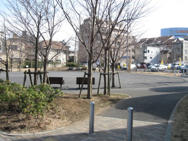 park. Rokuse Lovely Idol 219m to the park (park)