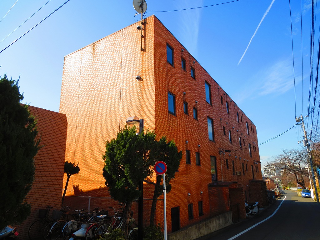 Entrance. Entrance will be from the third floor part ☆ 