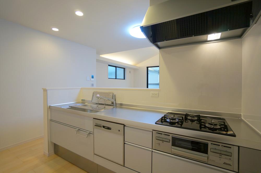 Same specifications photo (kitchen). Example of construction