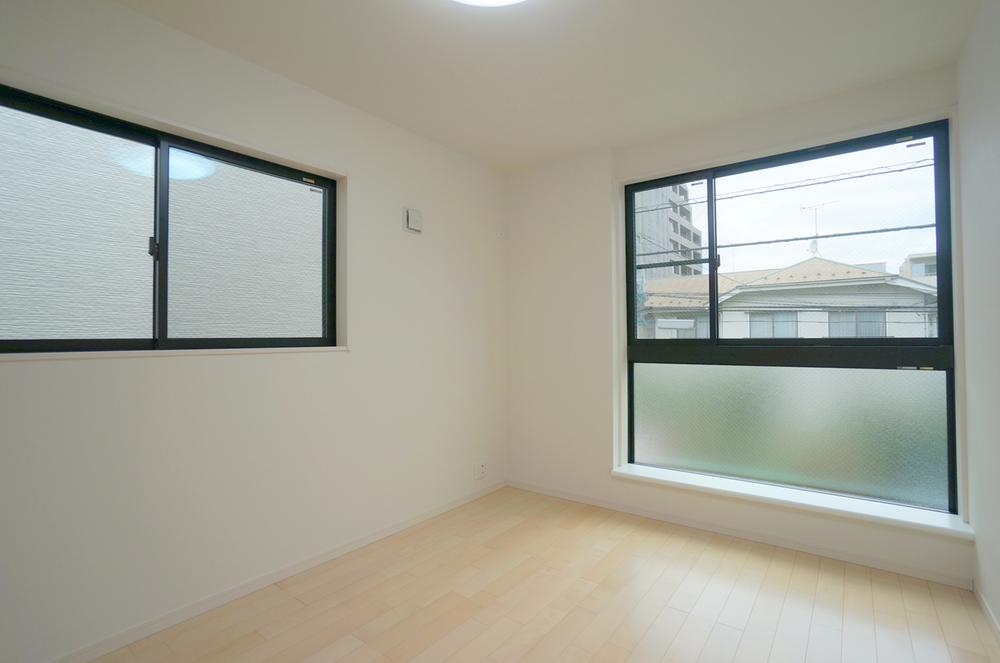 Same specifications photos (Other introspection). Example of construction