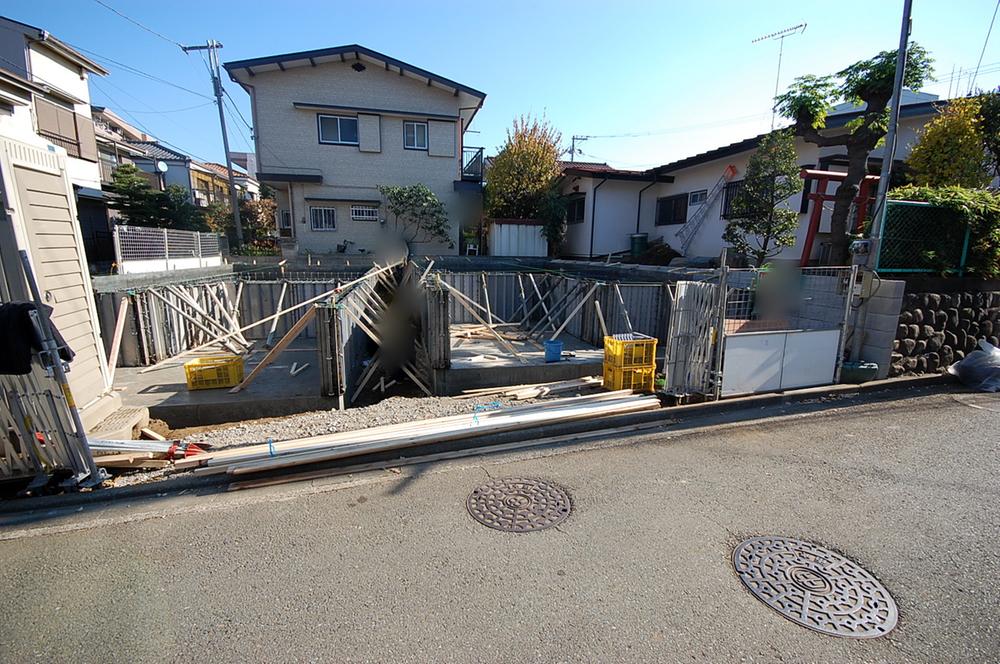 Local appearance photo. Local (12 May 2013) Shooting