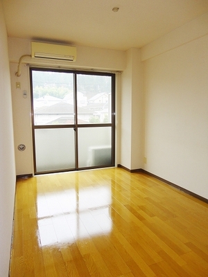 Other room space. Beautiful flooring