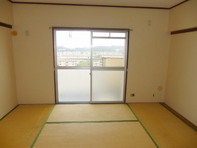 Living and room. ☆ Balcony surface of the Japanese-style room ☆