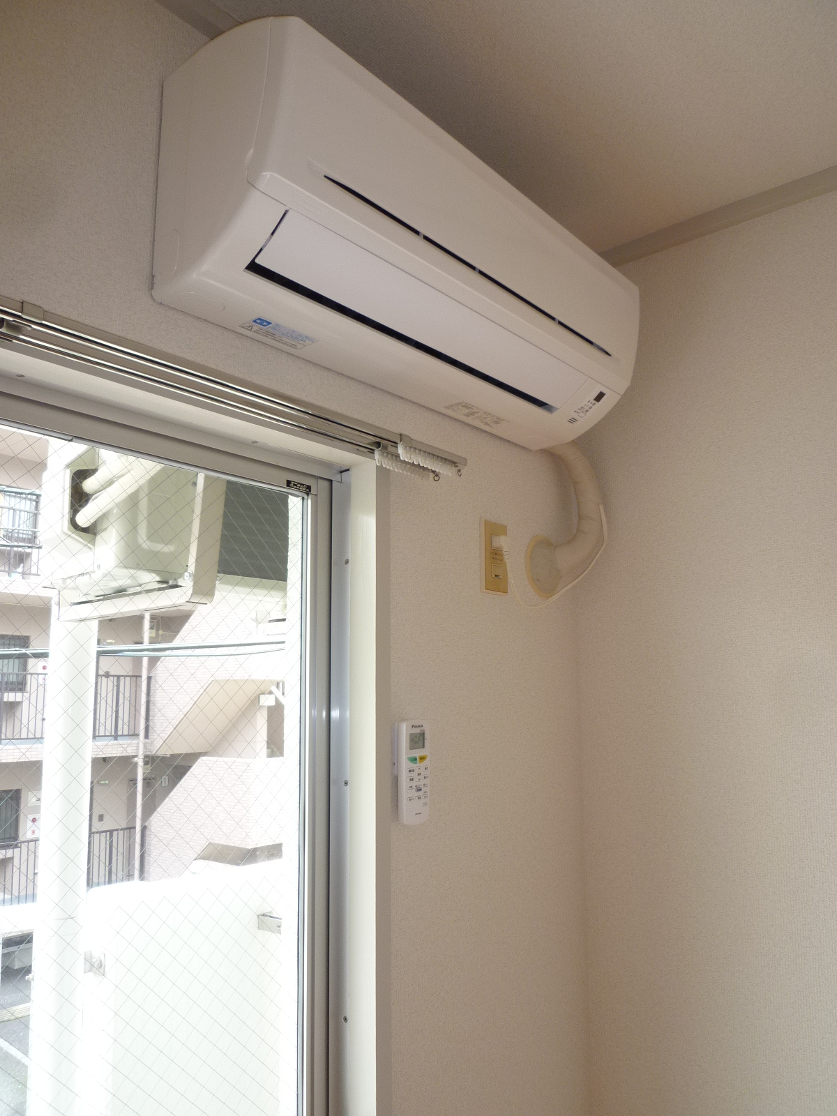 Other Equipment. 2 units in air conditioning each room! (On-site checks ・ Current Status BASIS)