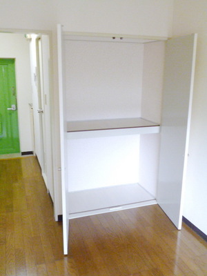 Receipt. Storage lot