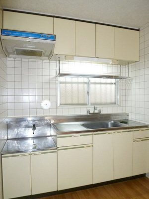 Kitchen. Kitchen storage pat